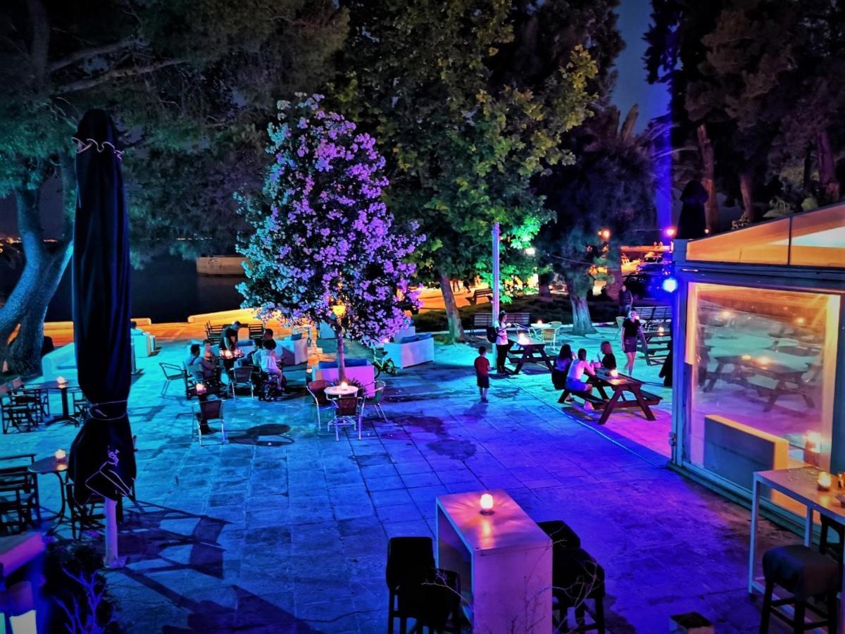 Hotel Akti Лутраки Екстериор снимка