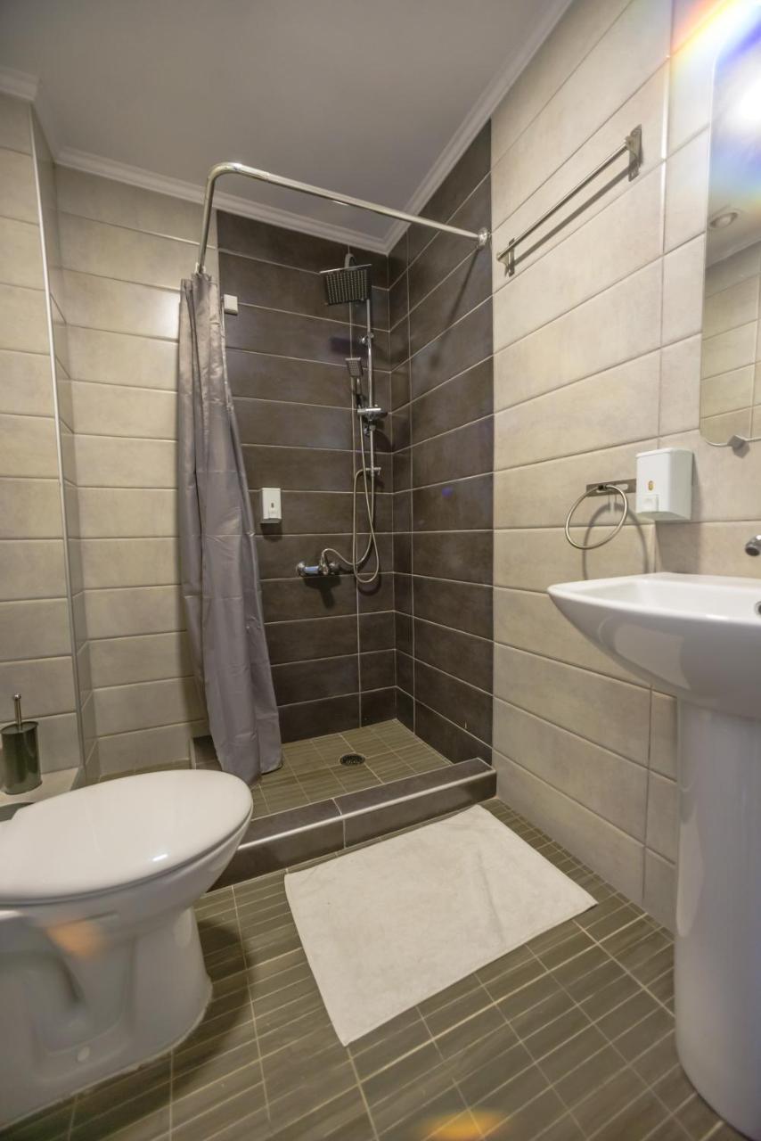Hotel Akti Лутраки Екстериор снимка